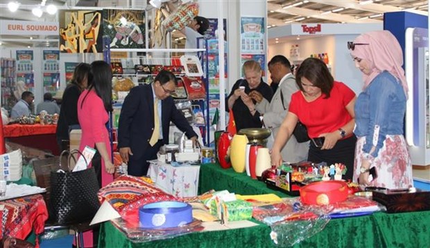 Vietnam attends 53rd International Fair of Algiers